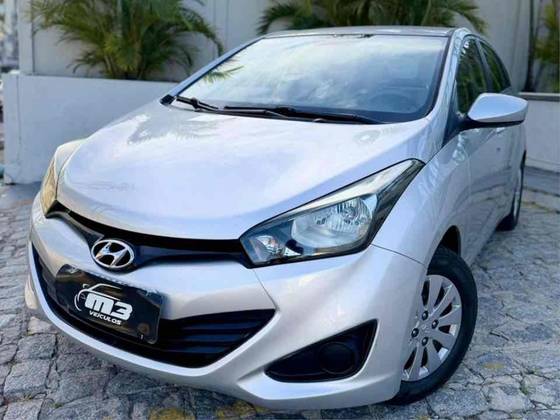 HYUNDAI HB20S 1.6 COMFORT PLUS 16V FLEX 4P AUTOMÁTICO